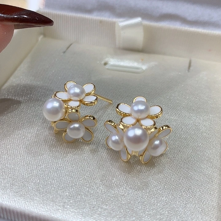 未镶嵌淡水珍珠耳饰