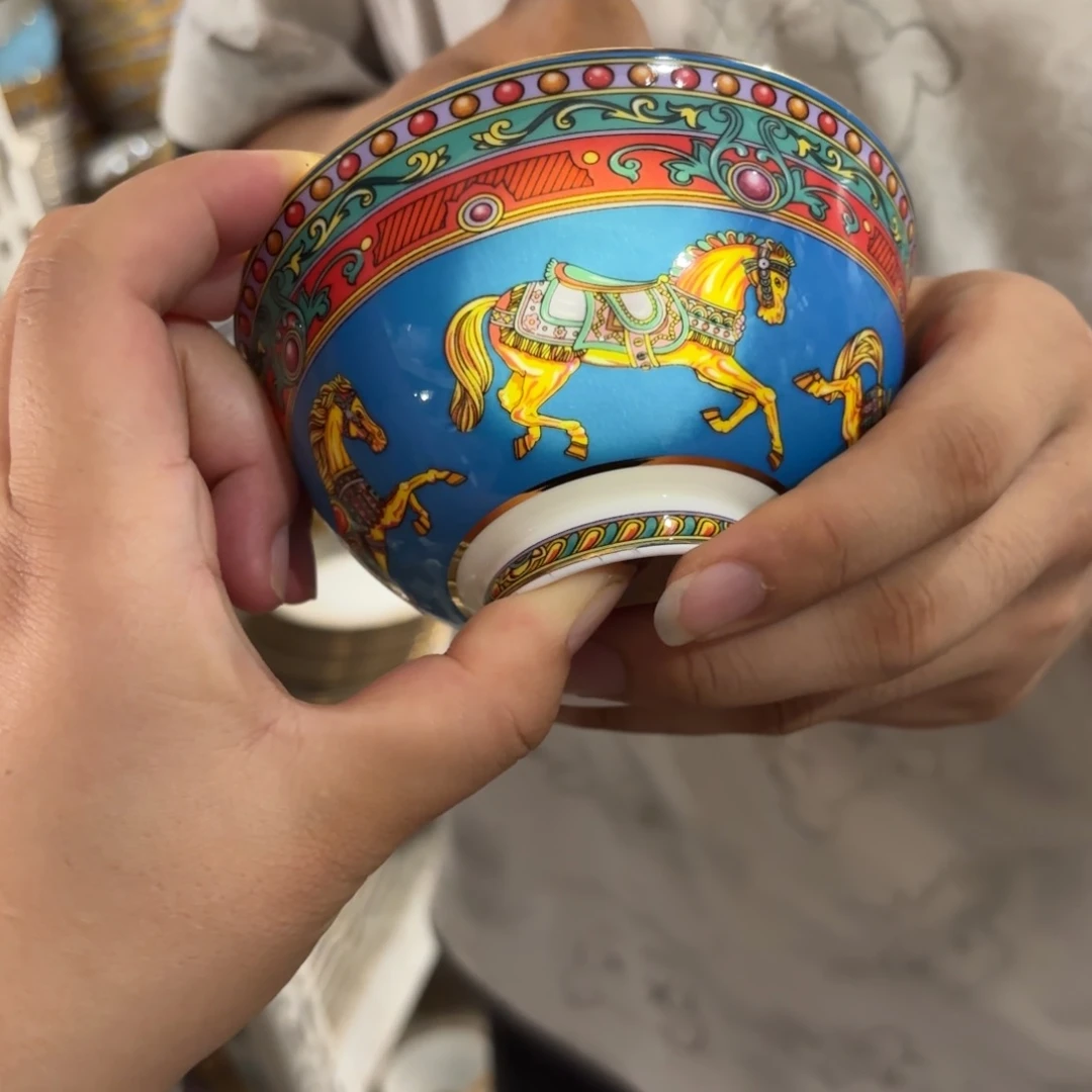 珐琅彩金珠五马4.75英寸饭碗4个【微瑕尾货】