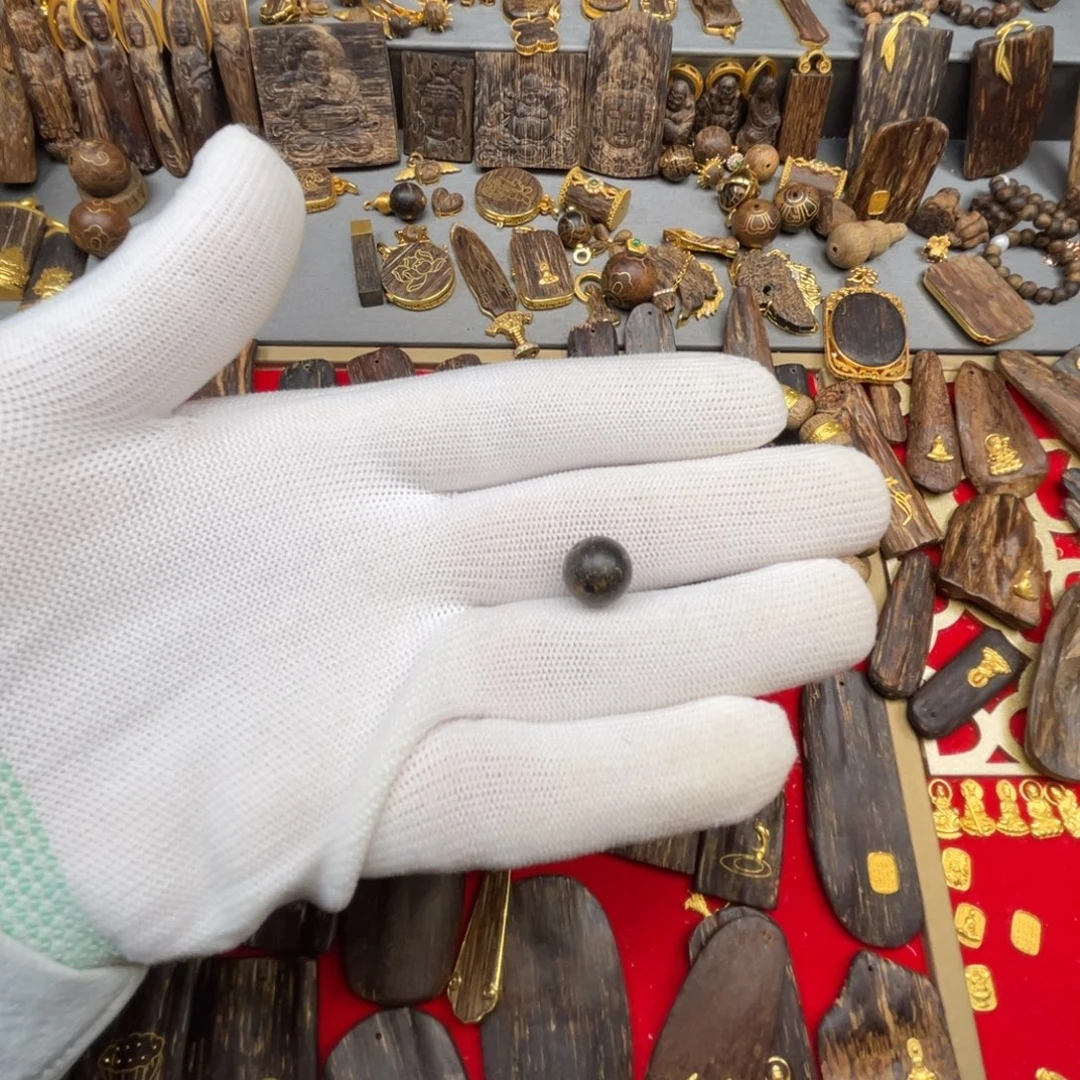 沉香吊坠沉香吊坠