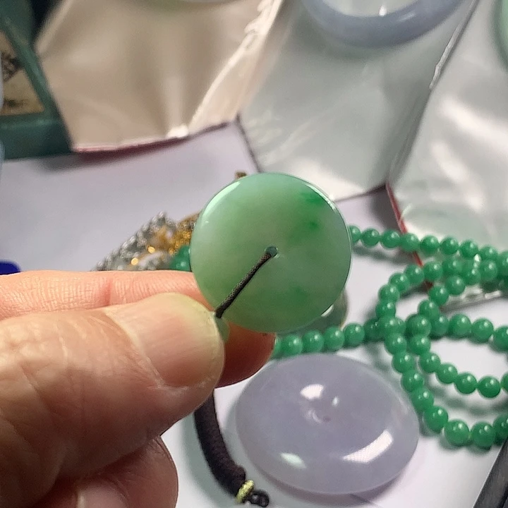 翡翠未镶嵌颈饰天然翡翠