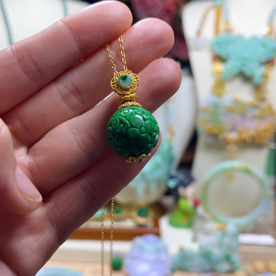 翡翠颈饰银S925镀金镶嵌天然翡翠