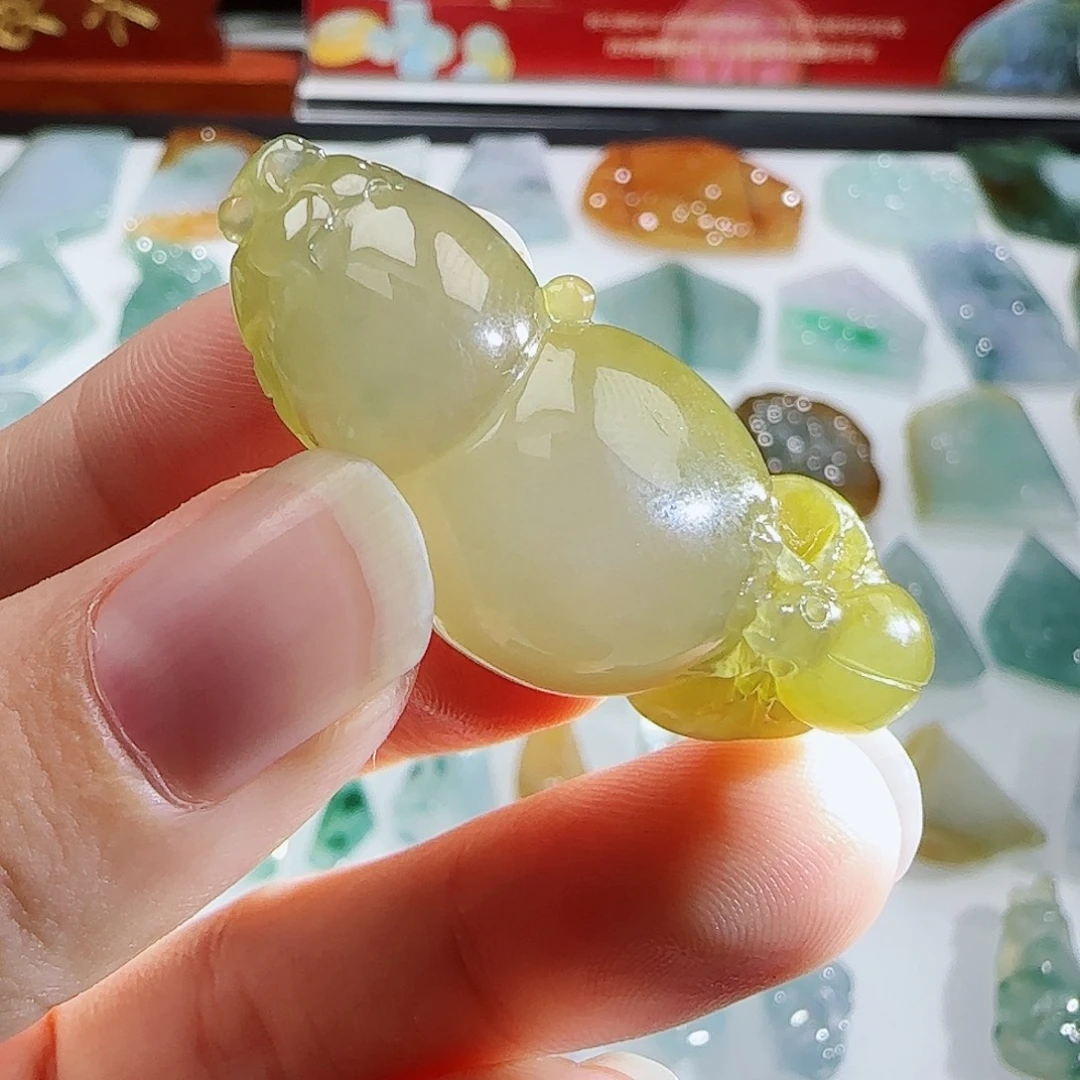 定制翡翠未镶嵌翡翠