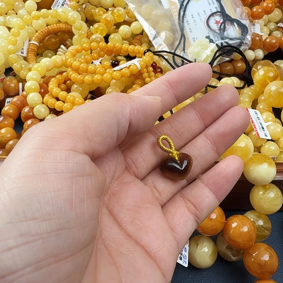 琥珀未镶嵌珠宝奇石