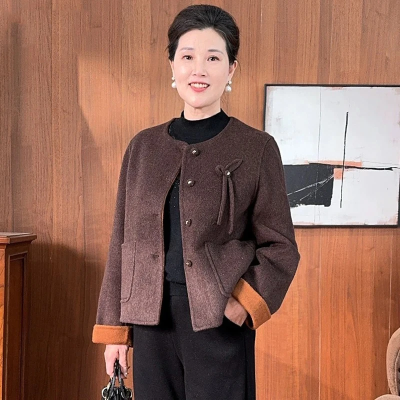 气质妈妈装圆领外套短款2025新款秋冬季中年女装时尚减龄拼色上衣