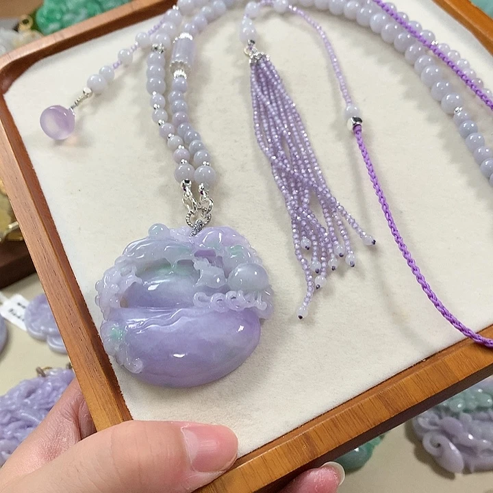 翡翠未镶嵌颈饰翡翠吊坠