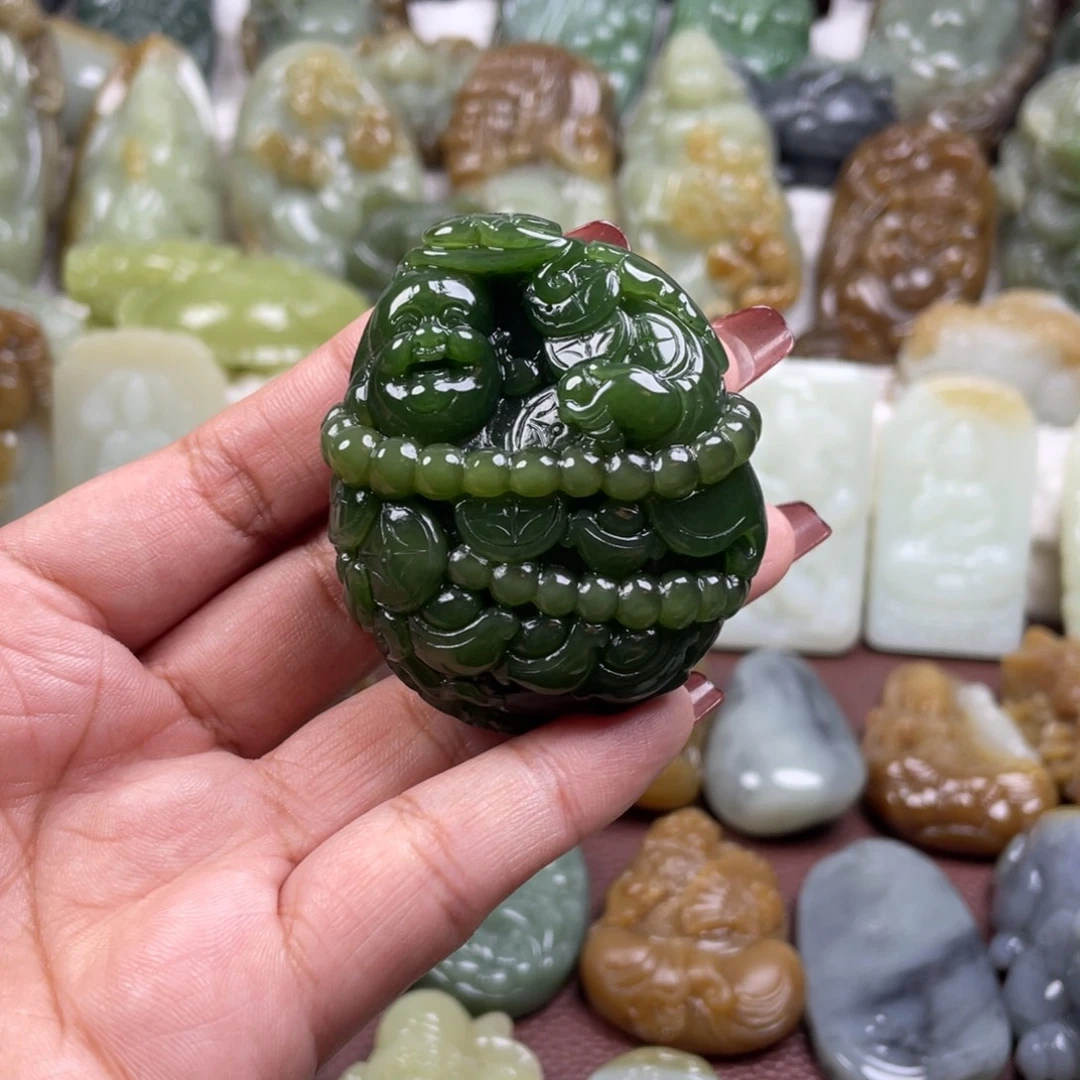 努***力和田玉未镶嵌颈饰