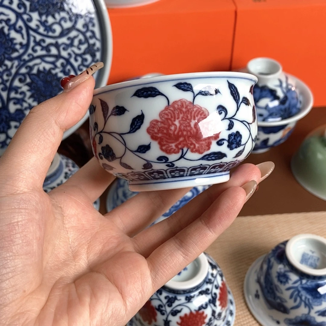 釉里红山茶花炉式杯