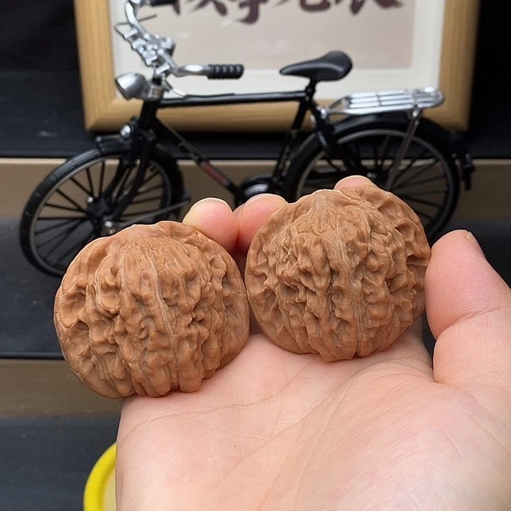 小***皮吊坠桃核四座楼全品
