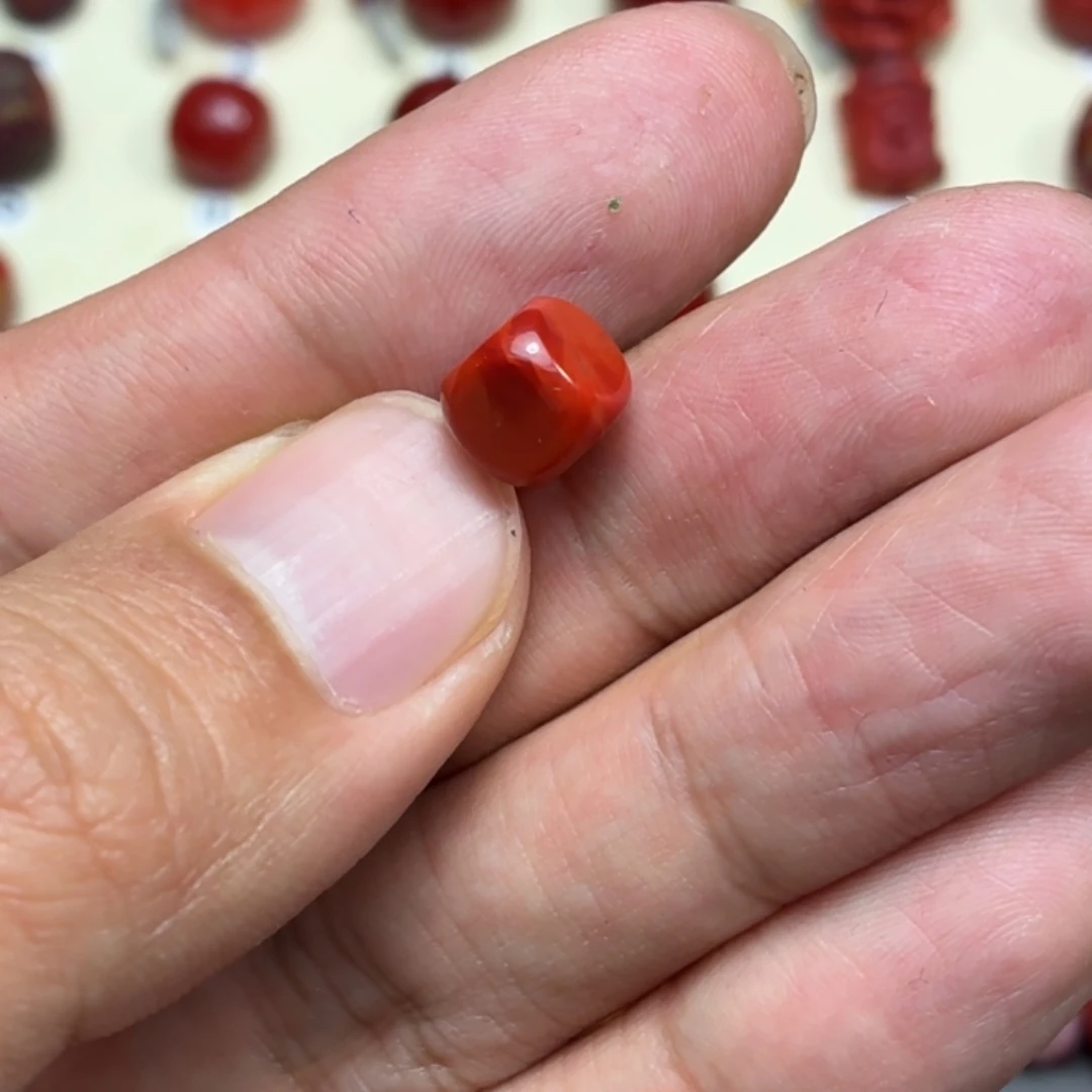 南红玛瑙未镶嵌珠宝奇石7.7mm