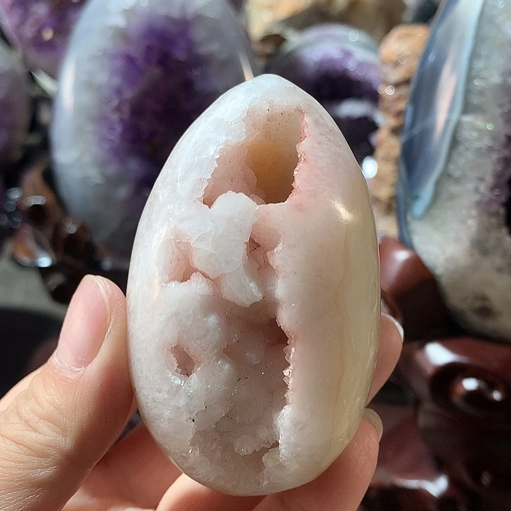 未镶嵌水晶大型摆件（非配饰）