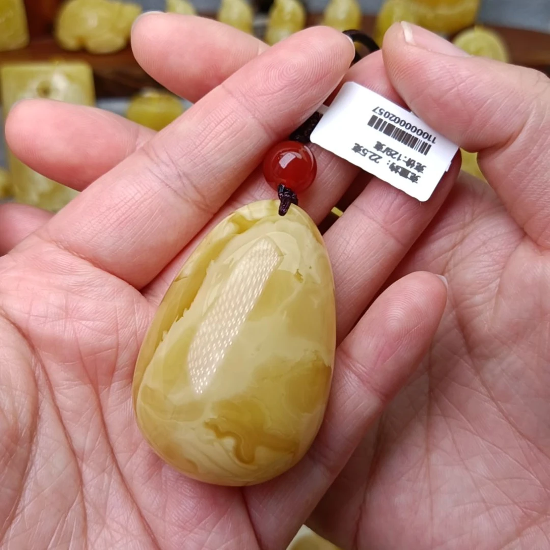 未镶嵌吊坠(不含链)蜜蜡水滴大尺寸