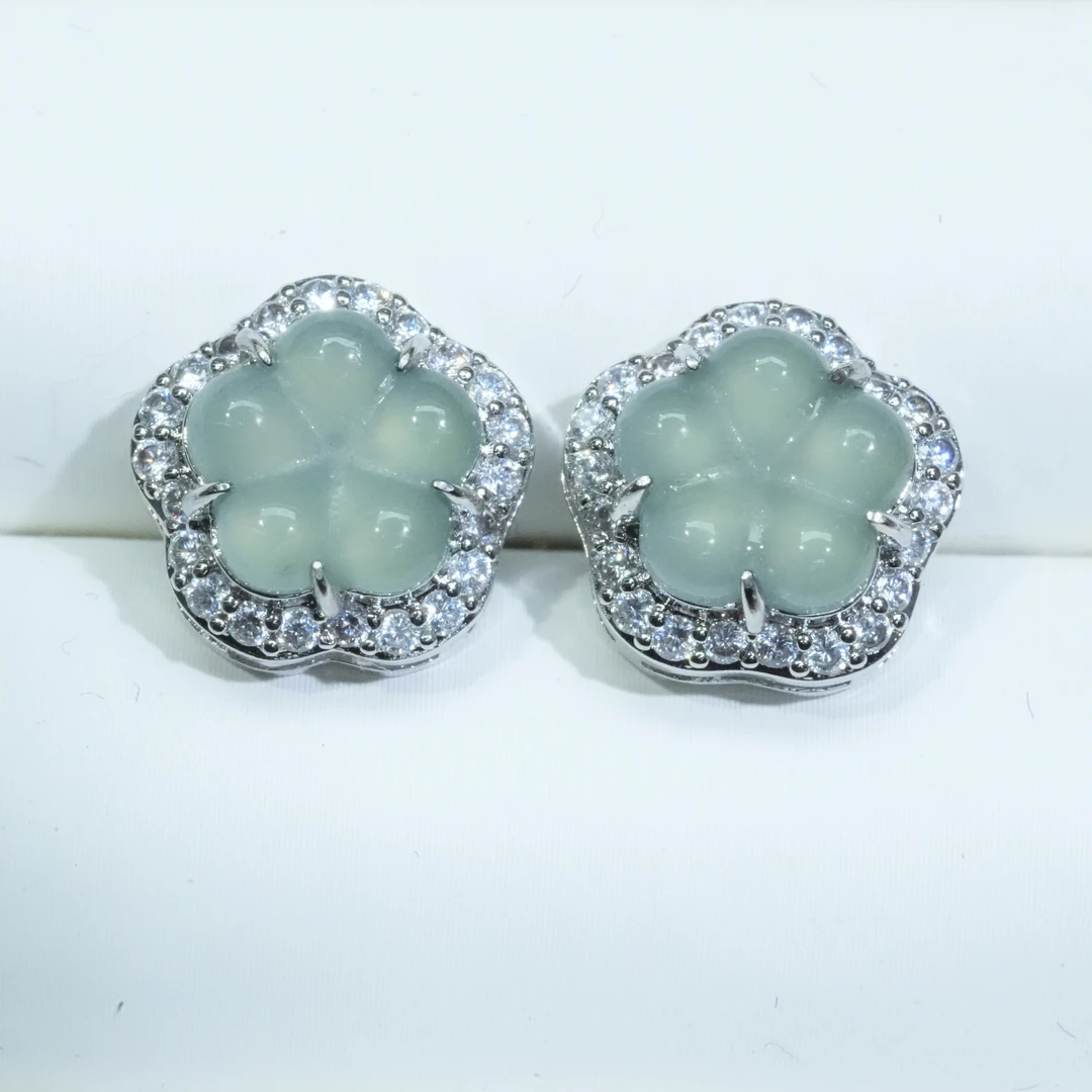 天然A货翡翠百搭时尚气质花型梅花花开富贵轻奢耳钉(多样性发