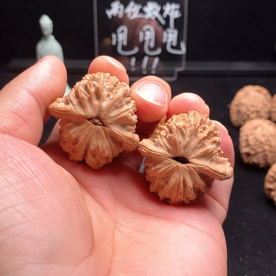 文玩核桃吊坠m*马老四38
