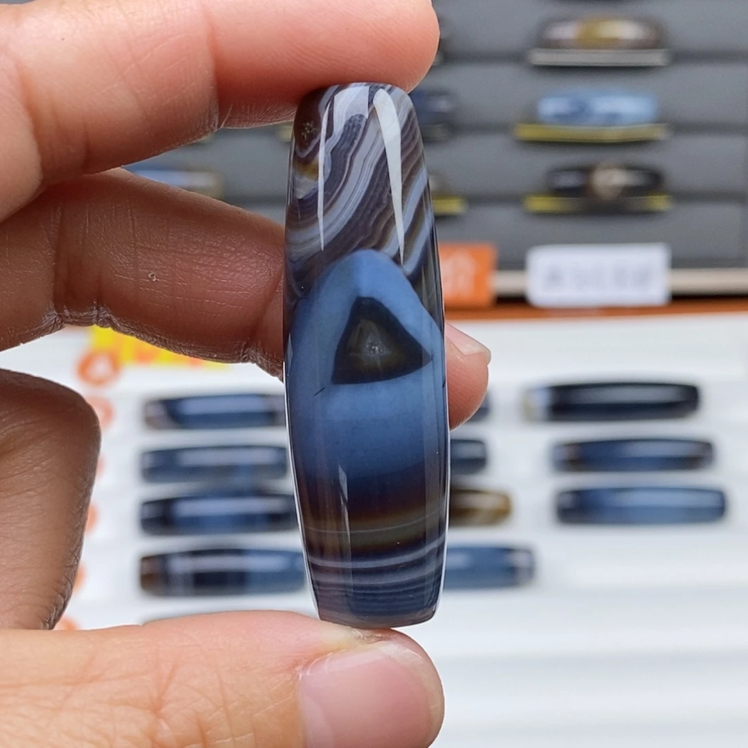 ****️玛瑙/玉髓未镶嵌珠宝半成品