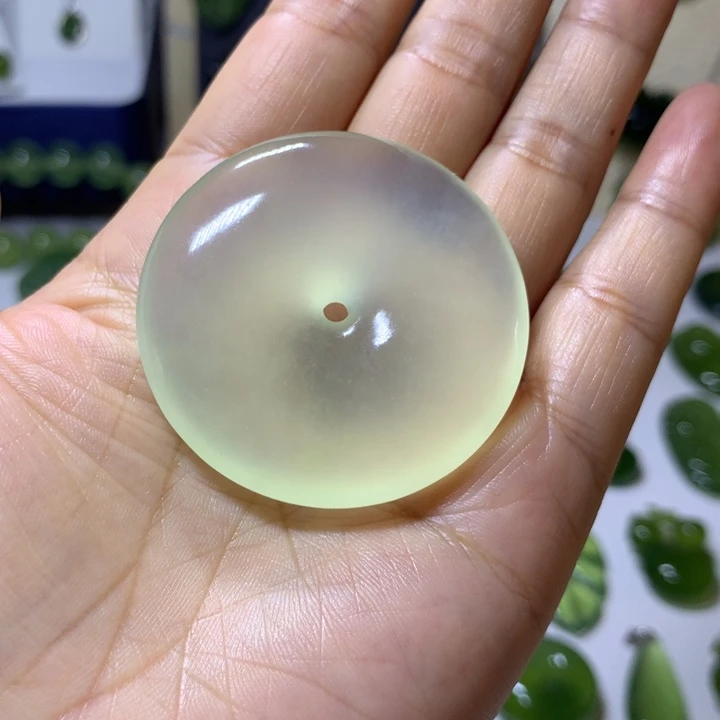 三***剑岫玉未镶嵌颈饰吊坠