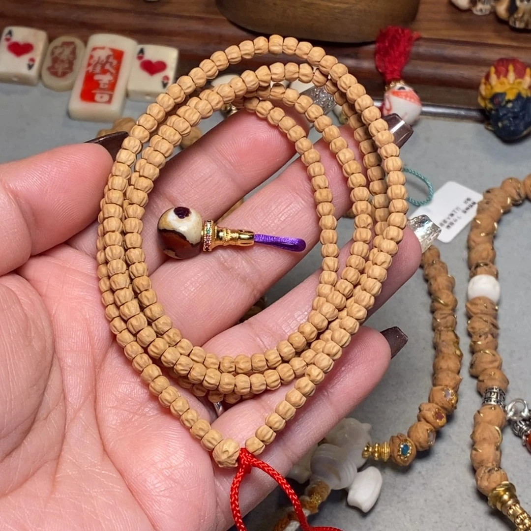 ****儿柏香籽/百香籽吊坠莲花豆