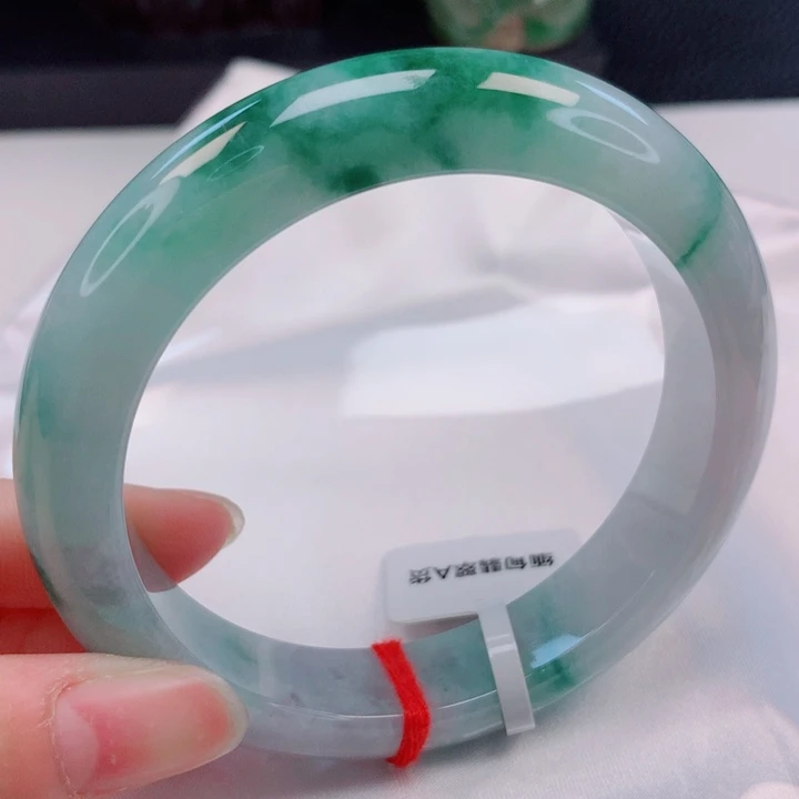 翡翠未镶嵌手镯59圈