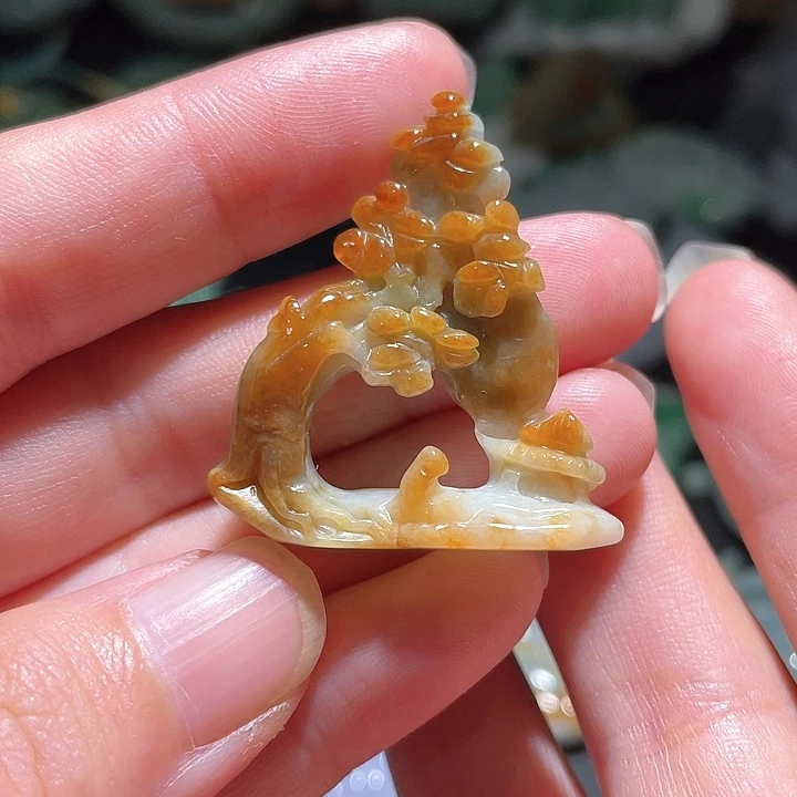 颈饰未镶嵌翡翠天