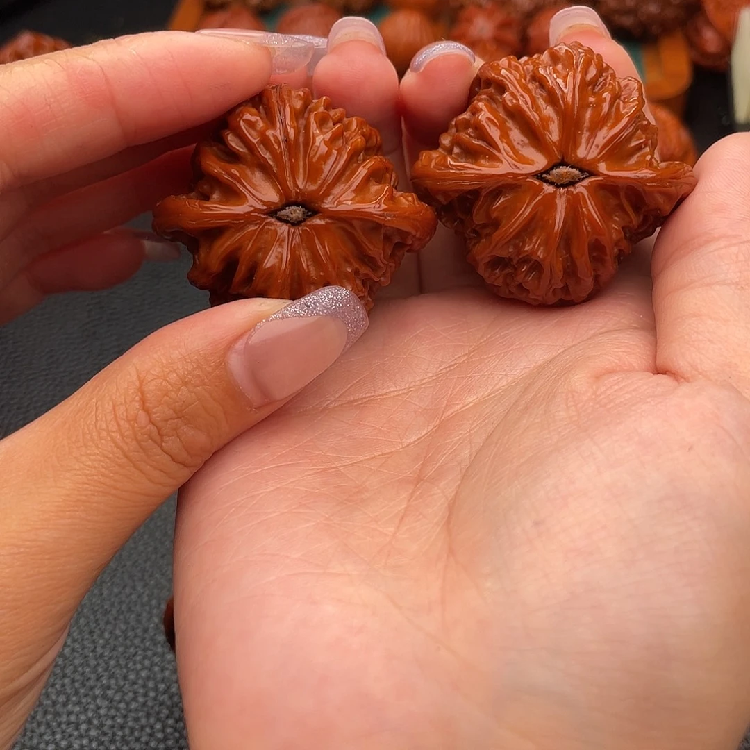 星***云文玩核桃把件磨盘