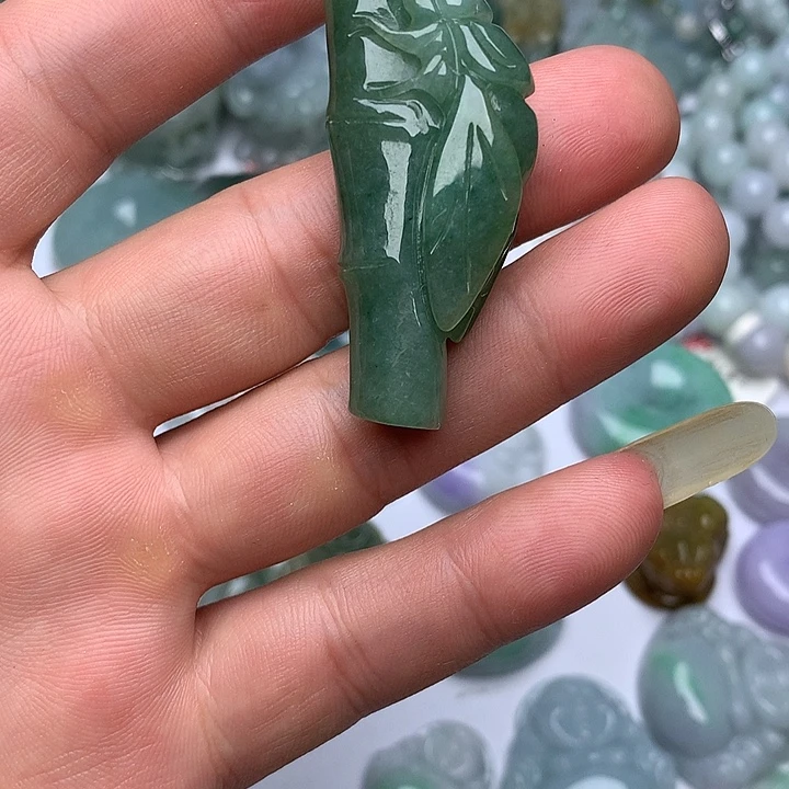 翡翠未镶嵌颈饰天然翡翠