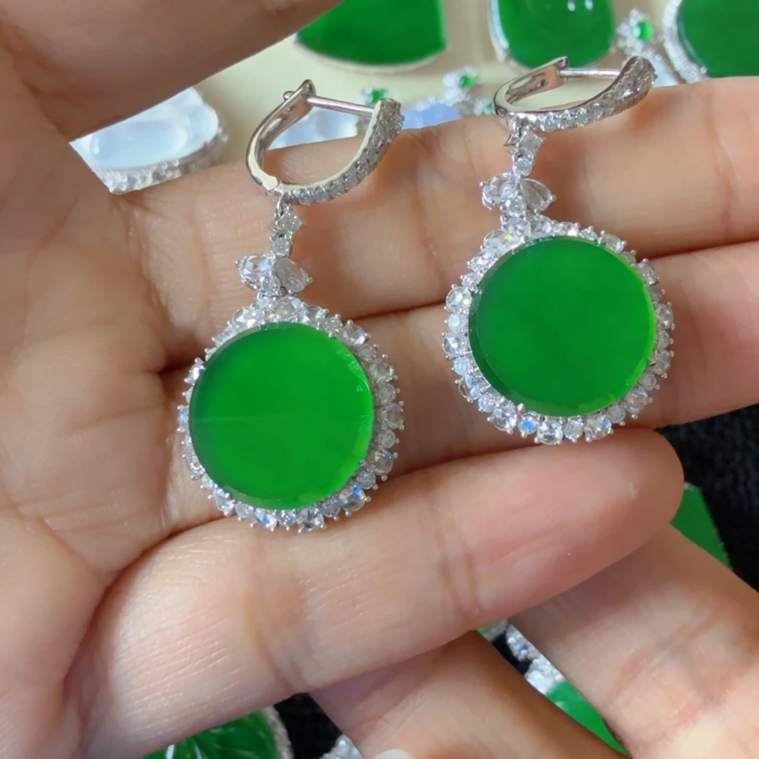 翡翠18K金镶嵌耳饰耳包