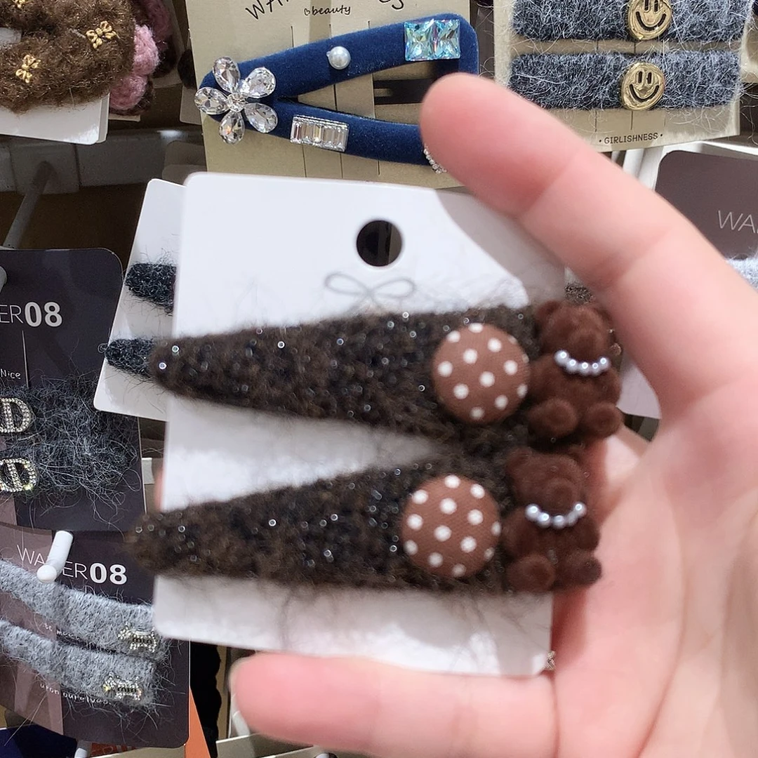 布艺非金属咖色小熊拜拜