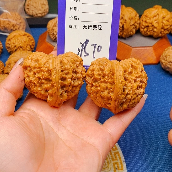 峥***子文玩核桃把件文玩核桃龙鼎70