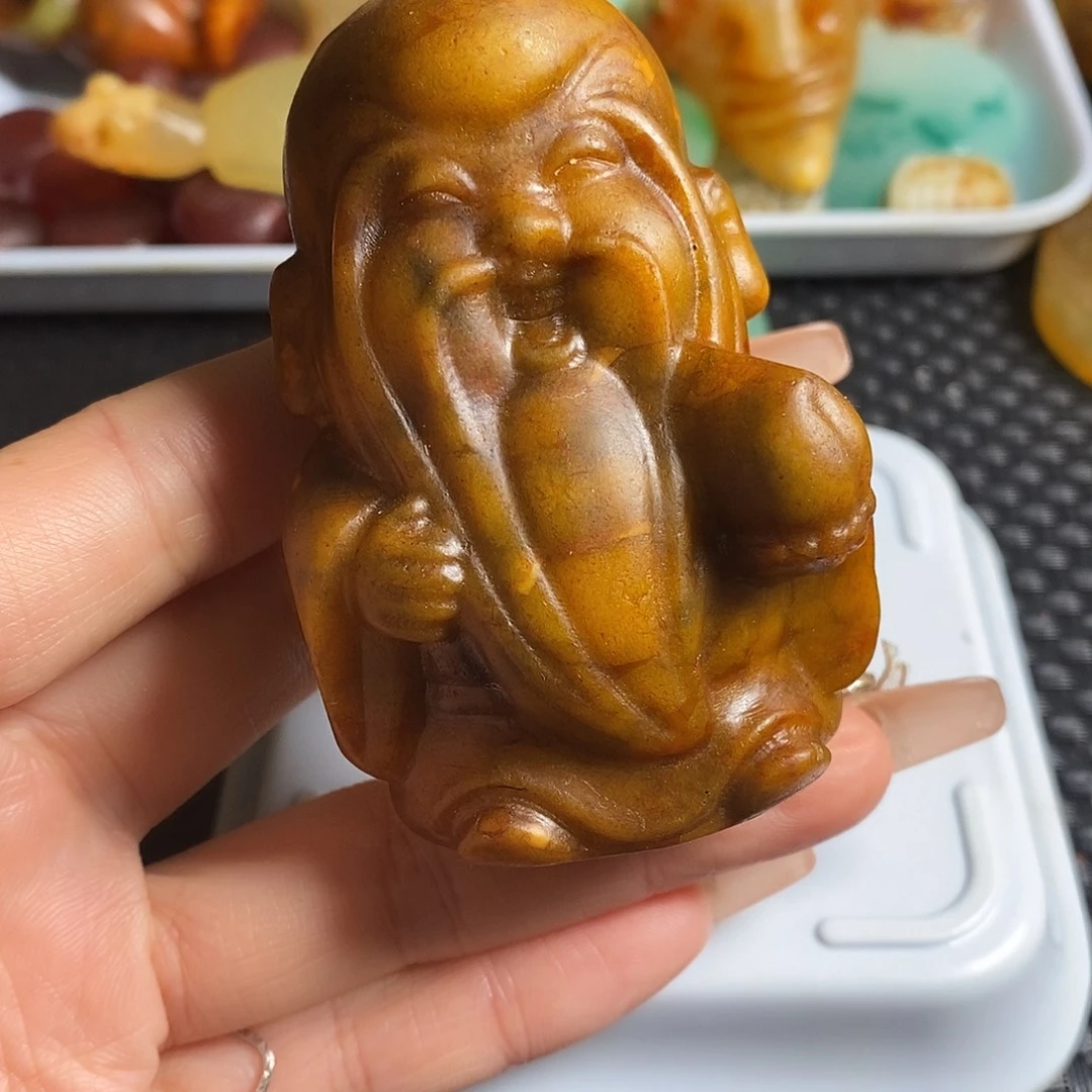 岫岩老玉（透闪石质玉）未镶嵌珠宝奇石