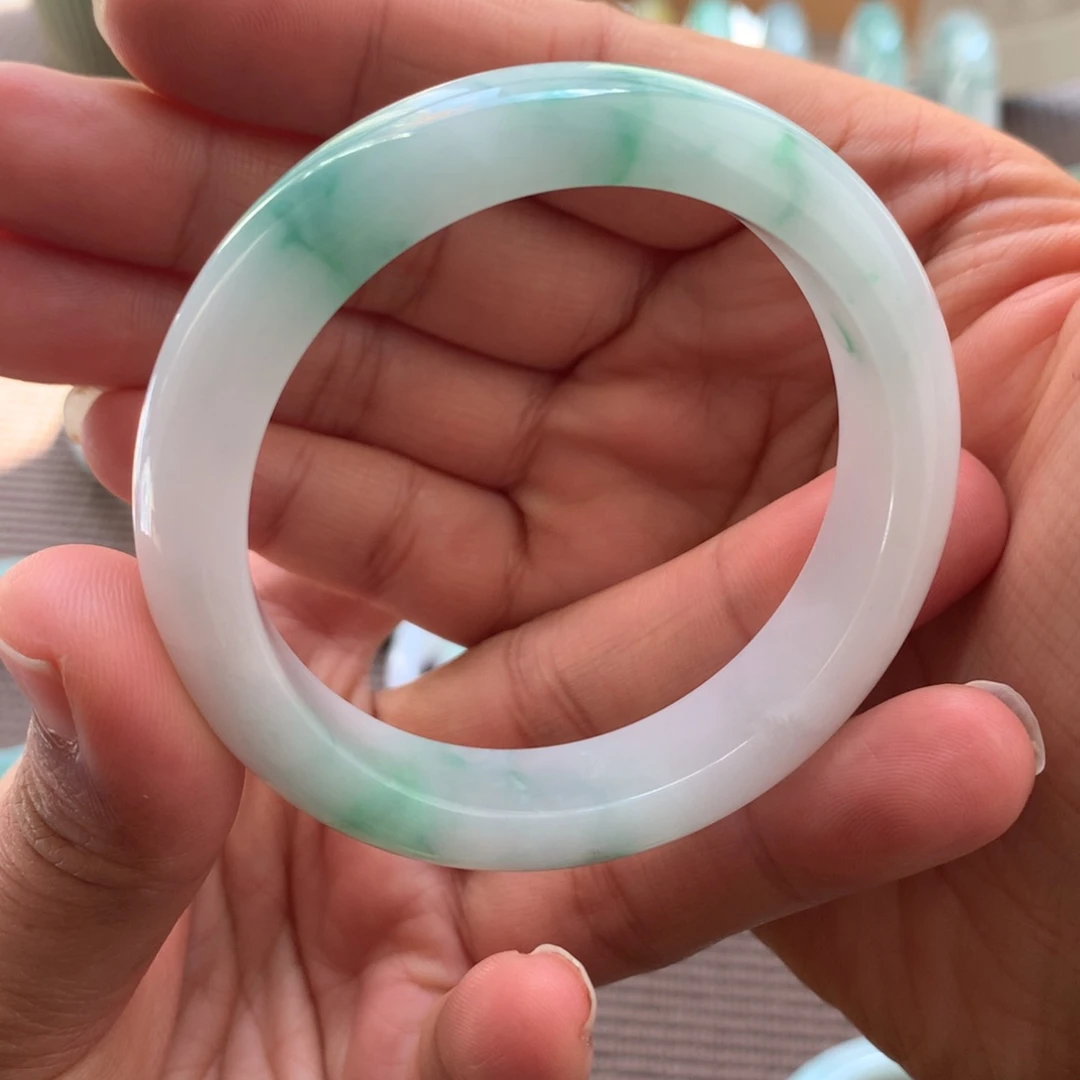 翡翠手镯未镶嵌38号