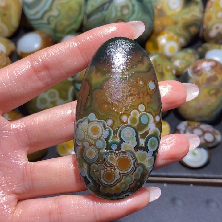 【闪购商品】未镶嵌玛瑙/玉髓珠宝奇石e e