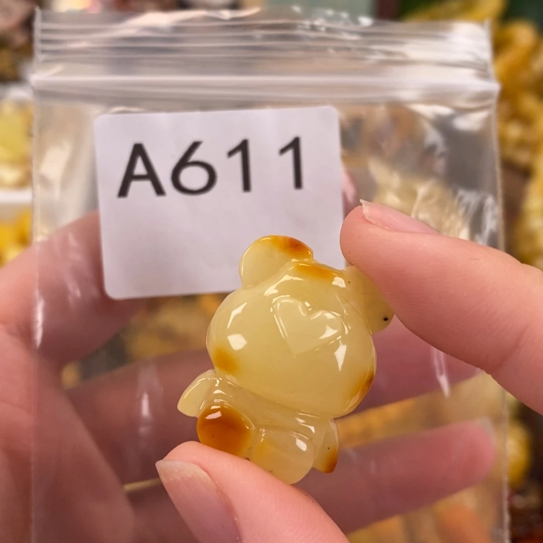 未镶嵌琥珀珠宝奇石