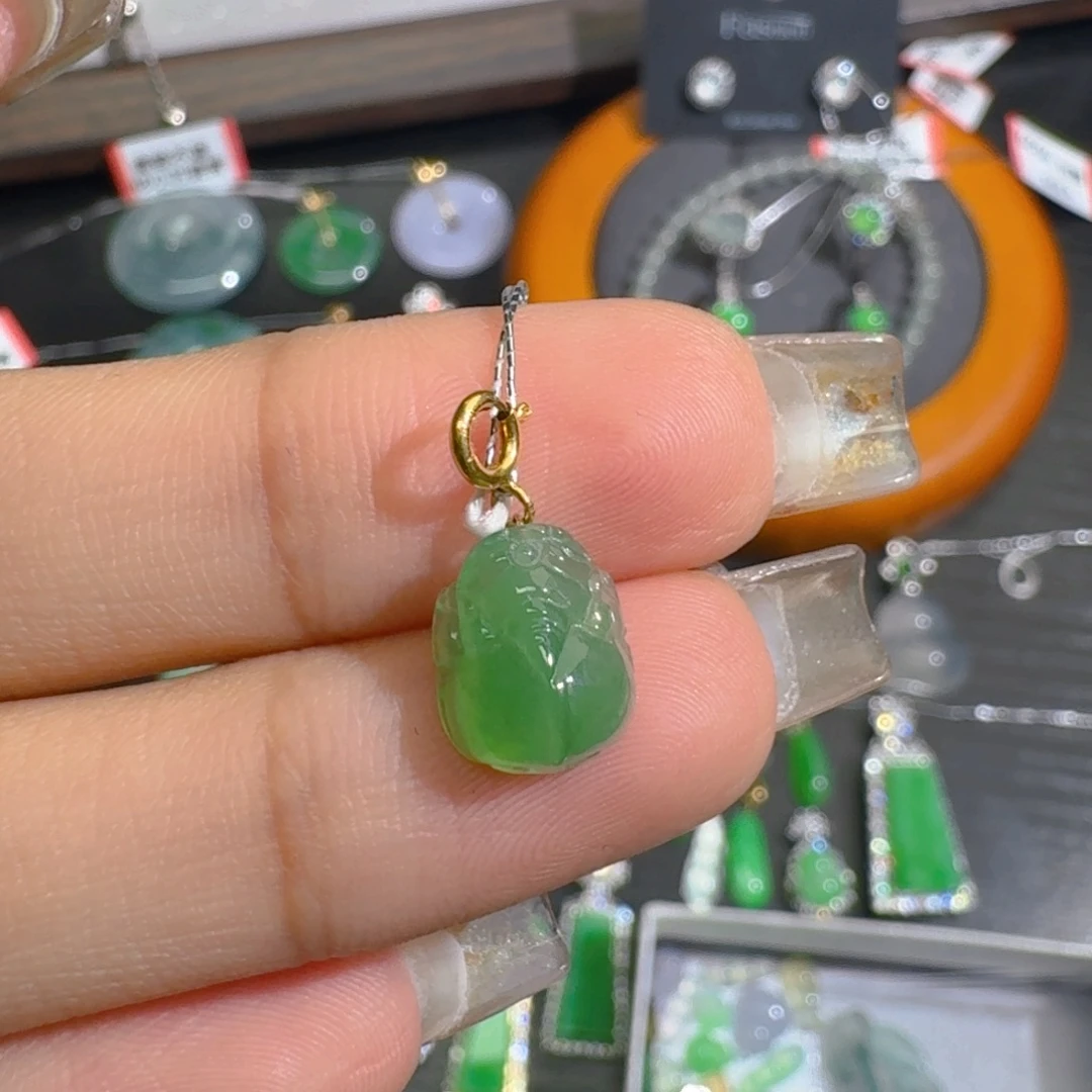 用***6翡翠18K金镶嵌吊坠(不含链)
