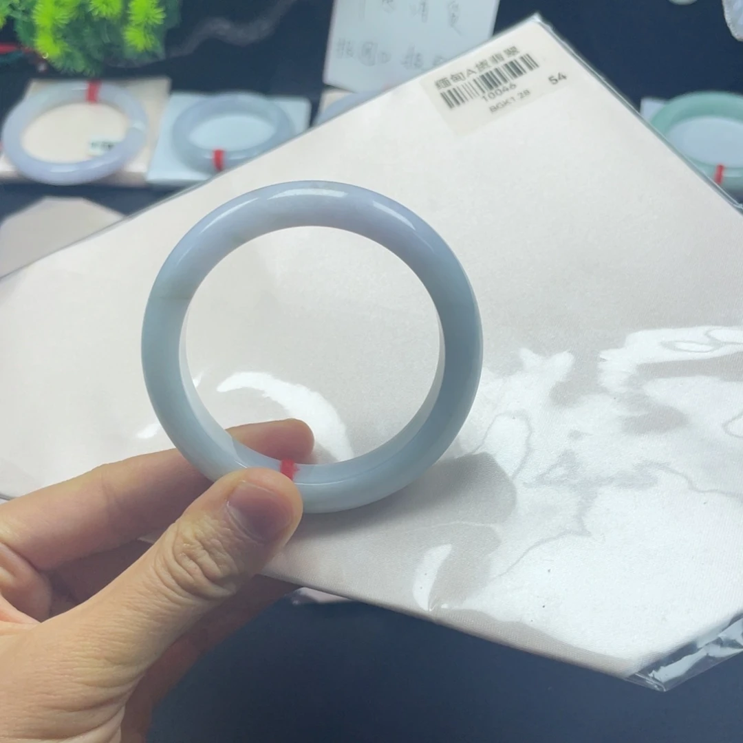 未镶嵌手镯翡翠天然翡翠手镯