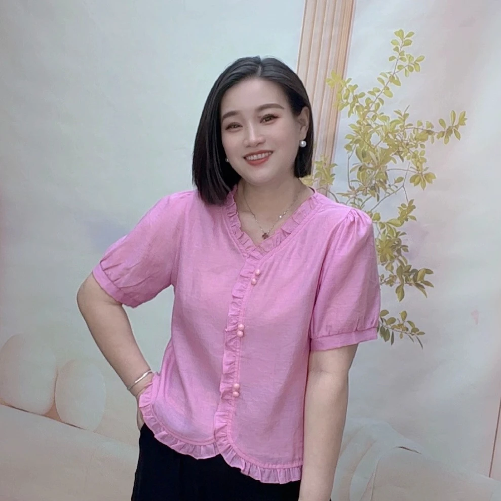 《夏季  新款》夏季时尚简约冰爽棉感设计 减龄款百搭上衣