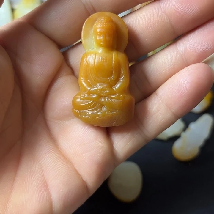 颈饰未镶嵌和田玉