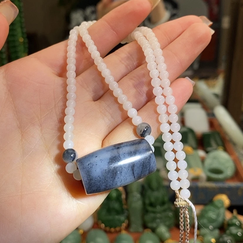 【闪购商品】吊坠(赠链)未镶嵌和田玉