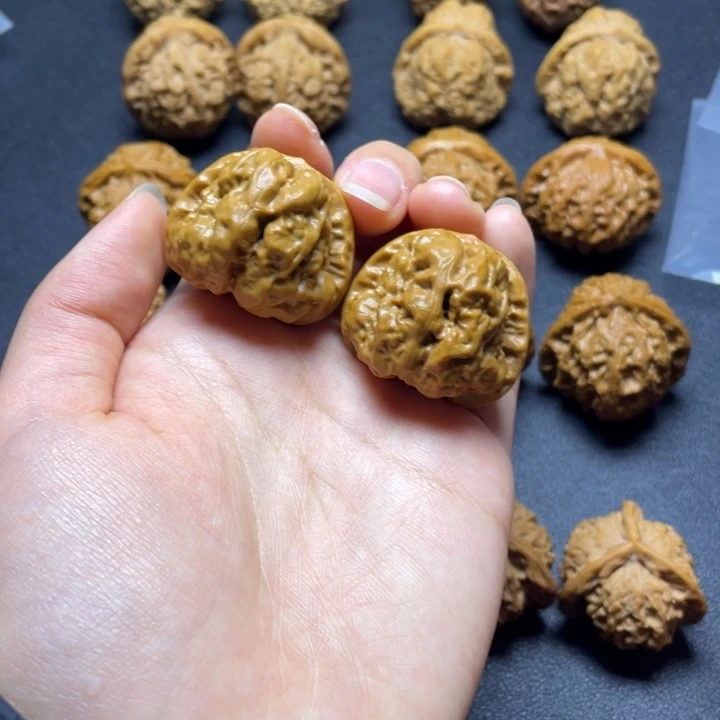 文玩核桃吊坠35蛤蟆头