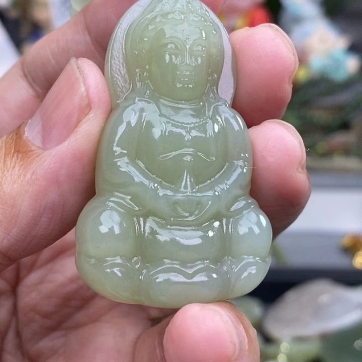 温***狼和田玉未镶嵌颈饰