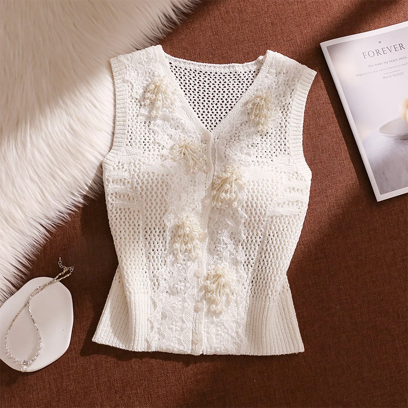 法式钉珠蕾丝镂空针织马甲背心女外搭叠穿时髦洋气高级感坎肩上衣