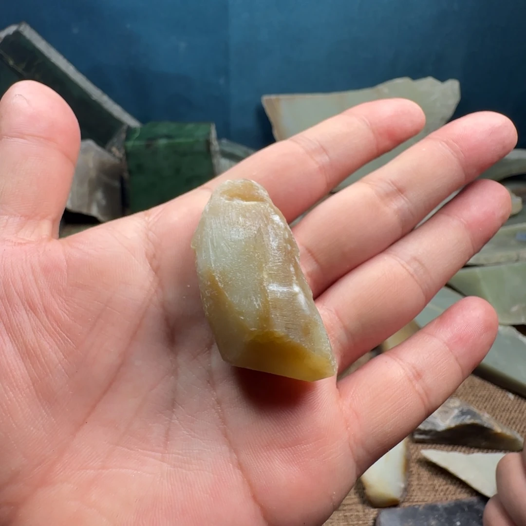 未镶嵌和田玉（糖玉）珠宝奇石