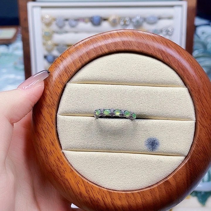 翡翠未镶嵌颈饰天然翡翠