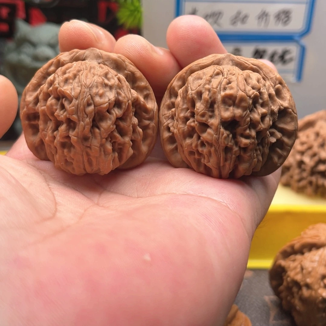 文玩核桃吊坠39平谷山地楼