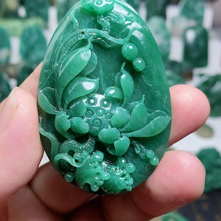 未镶嵌独山玉颈饰