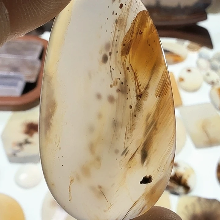 未镶嵌玛瑙/玉髓珠宝半成品