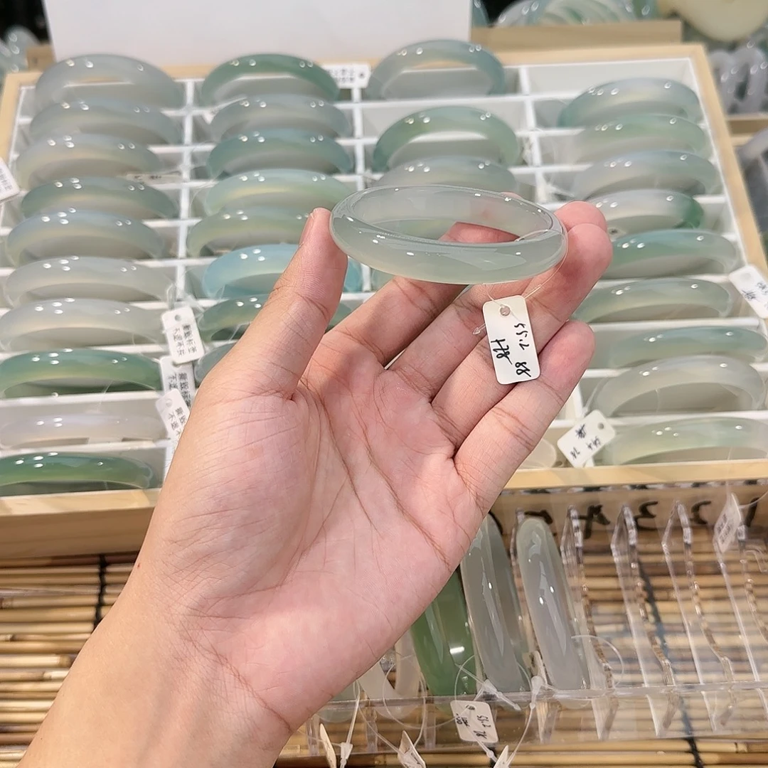手镯玛瑙/玉髓未镶嵌圈口55.2