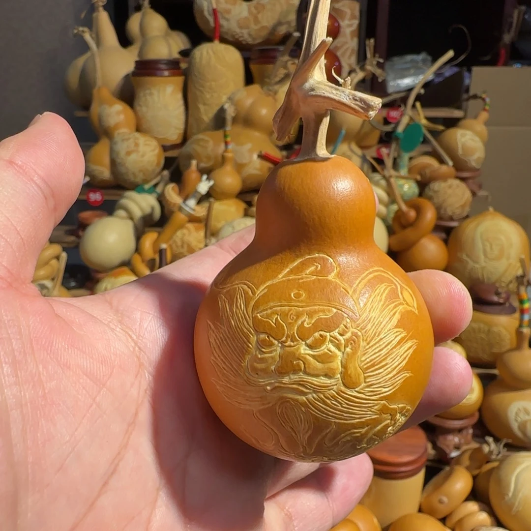 有机玻璃钟馗瓶子雕刻