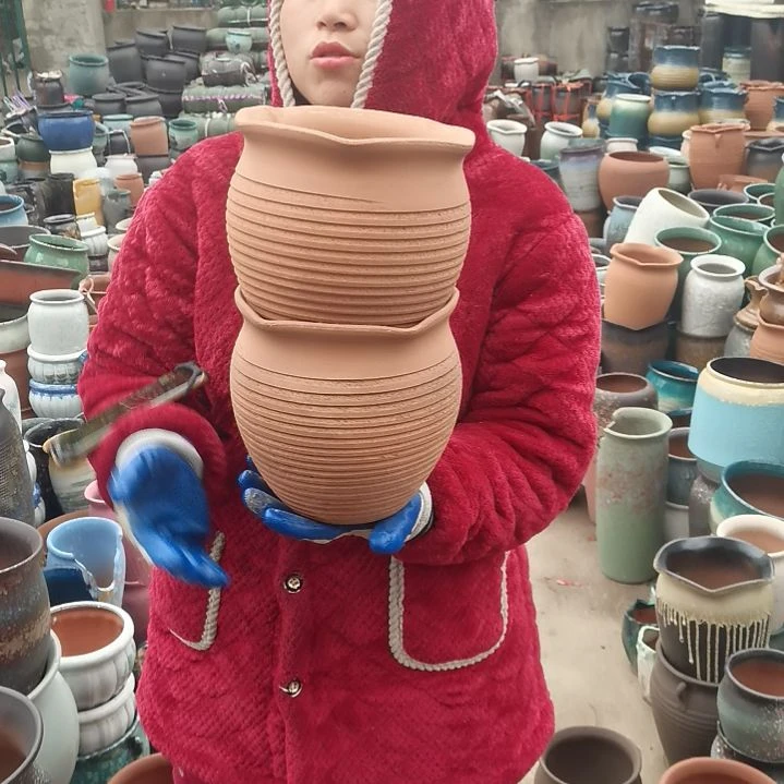 红陶口19高19瑕疵两个