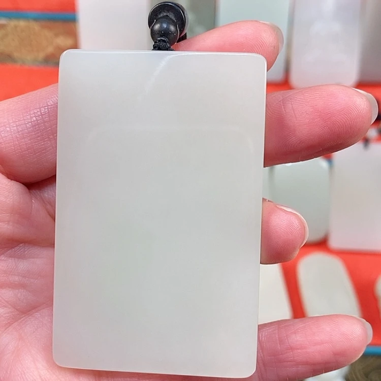 【闪购商品】颈饰未镶嵌和田玉