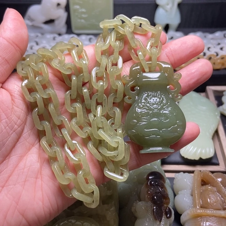 颈饰未镶嵌和田玉