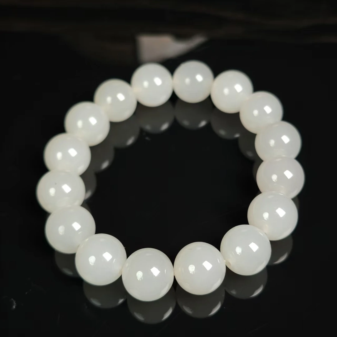 lot3640 手串 和田白玉 12mm*16颗 40g